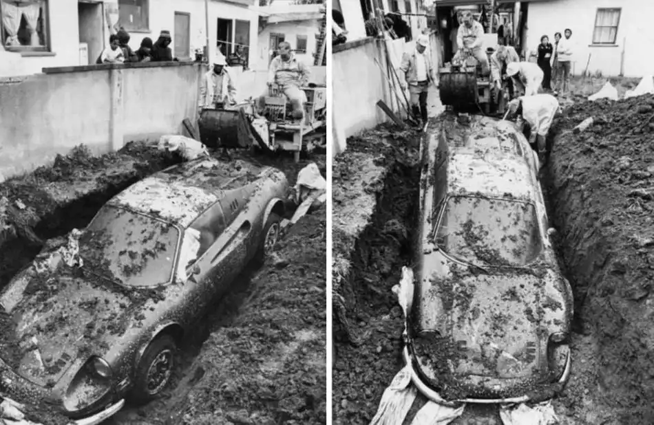 Duas crianças encontram uma Ferrari enterrada no jardim